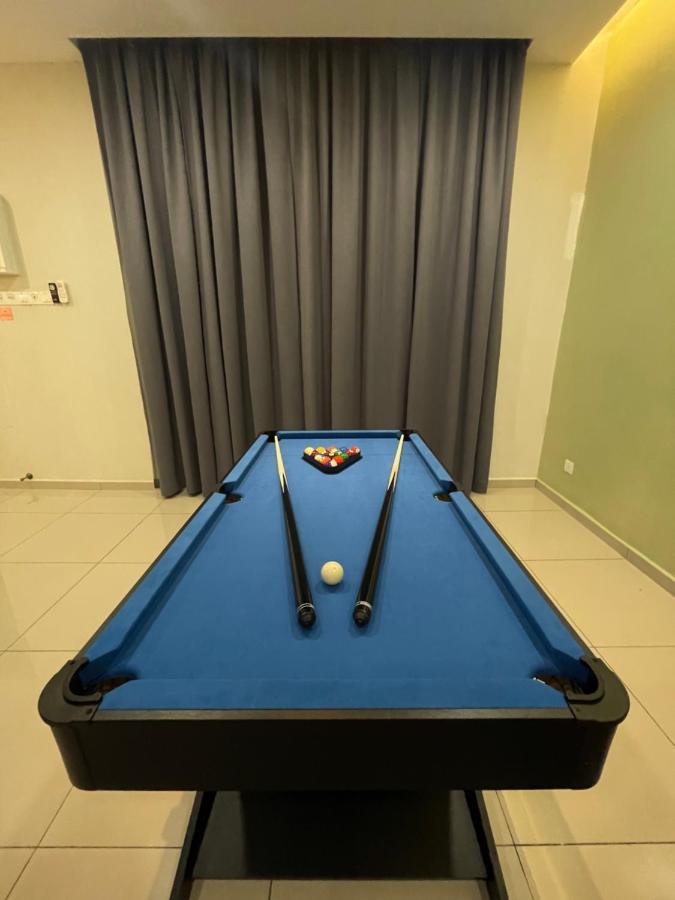 Villa R3Trohouse 3Br 8Pax Ps4,Pool Table,Netflix Kuantan Exterior foto